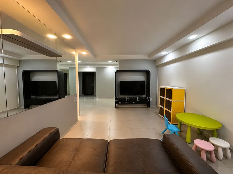 684C Jurong West Street 64, 684C Jurong West Street 64, 3 Bedrooms, 1,195 sqft, HDB Flat For Sale, by Ben Chew, 500209558 - Living Room - PropertyGuru.com.sg