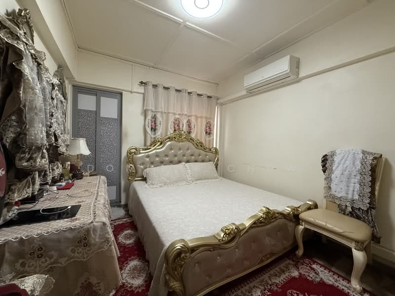 101 Yishun Avenue 5, 101 Yishun Avenue 5, 2 Bedrooms, 732 sqft, HDB Flat For Sale, by Dominik Chow, 500209560 - Bedroom - PropertyGuru.com.sg