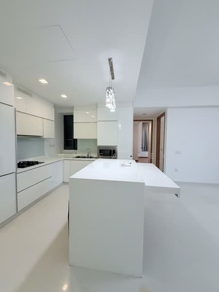 Soleil @ Sinaran, 2 Sinaran Drive, 2 Bedrooms, 958 sqft, Condominium For Rent, by Anthea Yeo 杨丽娇, 500209563 - Kitchen - PropertyGuru.com.sg