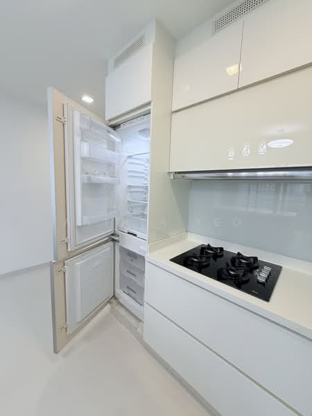 Soleil @ Sinaran, 2 Sinaran Drive, 2 Bedrooms, 958 sqft, Condominium For Rent, by Anthea Yeo 杨丽娇, 500209563 - Kitchen - PropertyGuru.com.sg