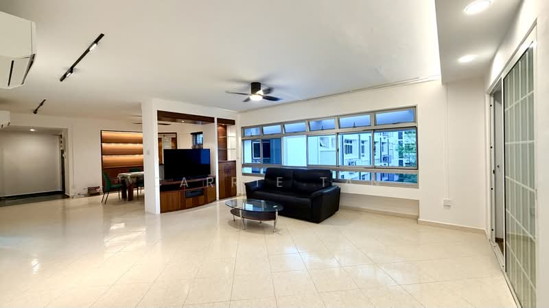 647 Pasir Ris Drive 10, 647 Pasir Ris Drive 10, 3 Bedrooms, 1,560 sqft, HDB Flat For Rent, by Carrie Tan, 500209566 - Living Room - PropertyGuru.com.sg