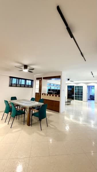647 Pasir Ris Drive 10, 647 Pasir Ris Drive 10, 3 Bedrooms, 1,560 sqft, HDB Flat For Rent, by Carrie Tan, 500209566 - Dining Room - PropertyGuru.com.sg