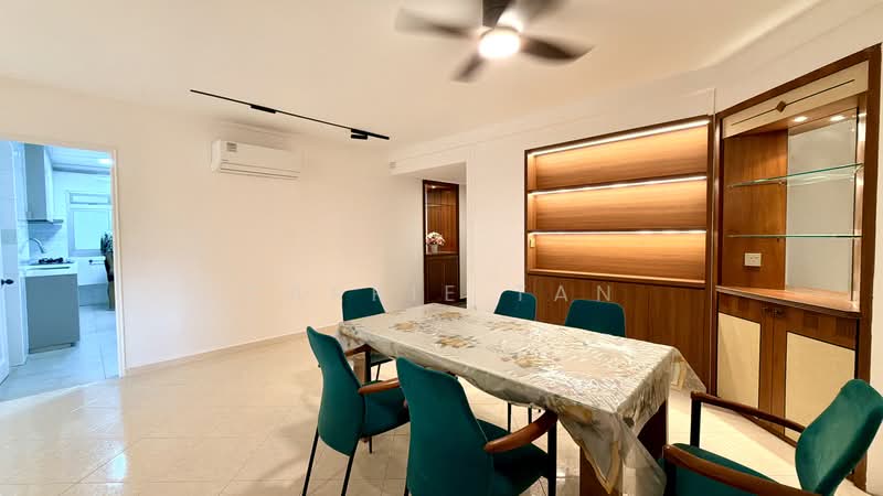 647 Pasir Ris Drive 10, 647 Pasir Ris Drive 10, 3 Bedrooms, 1,560 sqft, HDB Flat For Rent, by Carrie Tan, 500209566 - Dining Room - PropertyGuru.com.sg