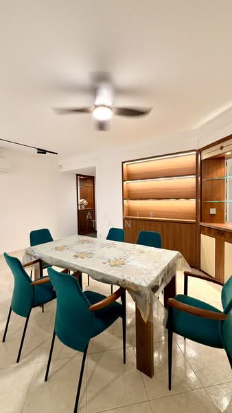 647 Pasir Ris Drive 10, 647 Pasir Ris Drive 10, 3 Bedrooms, 1,560 sqft, HDB Flat For Rent, by Carrie Tan, 500209566 - Dining Room - PropertyGuru.com.sg