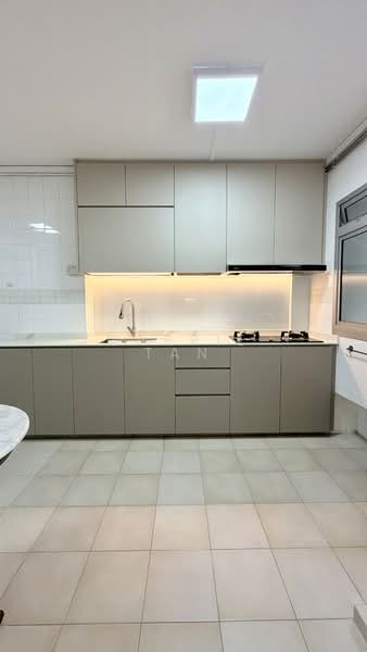 647 Pasir Ris Drive 10, 647 Pasir Ris Drive 10, 3 Bedrooms, 1,560 sqft, HDB Flat For Rent, by Carrie Tan, 500209566 - Kitchen - PropertyGuru.com.sg