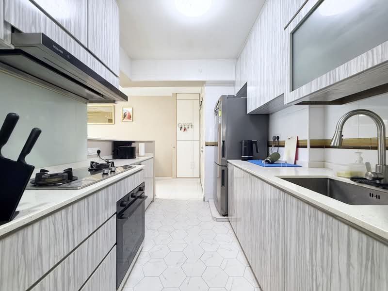 471C Fernvale Street, 471C Fernvale Street, 2 Bedrooms, 731 sqft, HDB Flat For Sale, by Nazri Baobed, 500209583 - Kitchen - PropertyGuru.com.sg