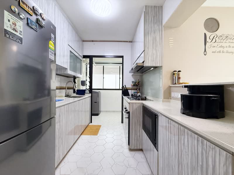 471C Fernvale Street, 471C Fernvale Street, 2 Bedrooms, 731 sqft, HDB Flat For Sale, by Nazri Baobed, 500209583 - Kitchen - PropertyGuru.com.sg