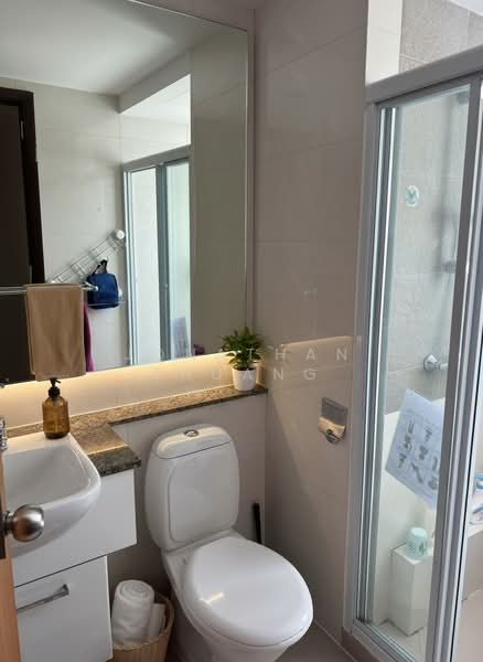 Meraprime, 301 Jalan Bukit Ho Swee, 3 Bedrooms, 1,173 sqft, Condominium For Rent, by Jonathan Zhuang, 500209611 - Bathroom - PropertyGuru.com.sg