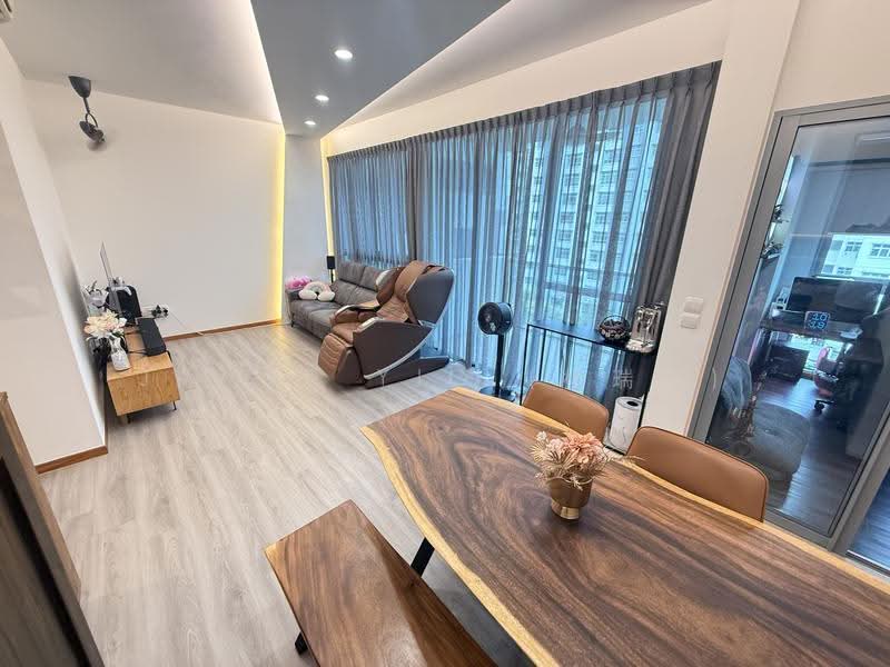 The Canopy, 85 Yishun Avenue 11, Sembawang / Yishun, 3 Bedrooms, 1,023 sqft, Executive Condominium For Sale, by James Yio (杨瑞华), 500209612 - Living Room - PropertyGuru.com.sg