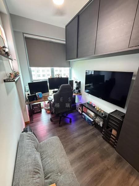 The Canopy, 85 Yishun Avenue 11, Sembawang / Yishun, 3 Bedrooms, 1,023 sqft, Executive Condominium For Sale, by James Yio (杨瑞华), 500209612 - Study - PropertyGuru.com.sg