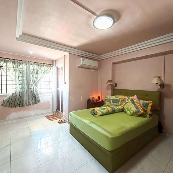 318 Tampines Street 33, 318 Tampines Street 33, 3 Bedrooms, 1,399 sqft, HDB Flat For Sale, by Winnie Lim, 500209617 - Bedroom - PropertyGuru.com.sg