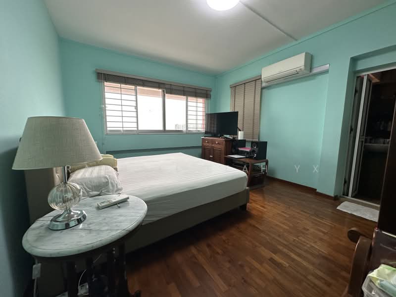 221 Hougang Street 21, 221 Hougang Street 21, 3 Bedrooms, 1,593 sqft, HDB Flat For Sale, by Raphael Seah YX, 500209625 - Bedroom - PropertyGuru.com.sg