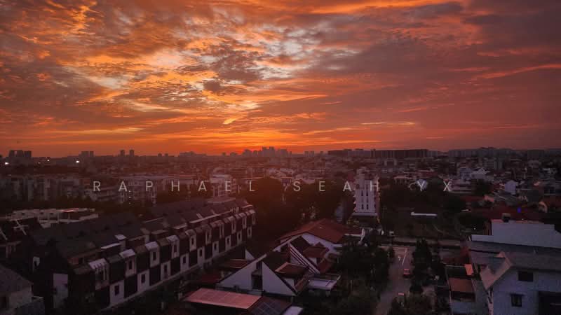 221 Hougang Street 21, 221 Hougang Street 21, 3 Bedrooms, 1,593 sqft, HDB Flat For Sale, by Raphael Seah YX, 500209625 - Exterior - PropertyGuru.com.sg