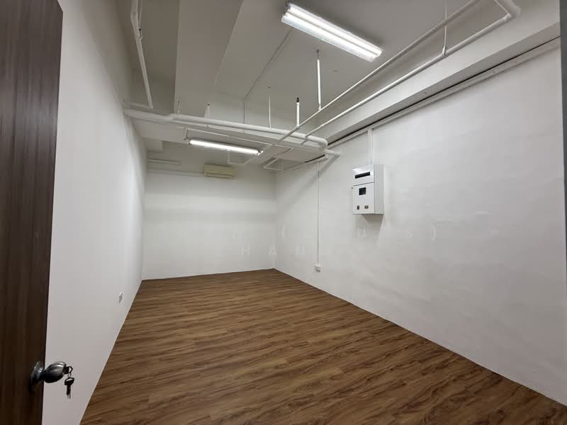 Yi Guang Factory Building, 180 Paya Lebar Road, 250 sqft, Light Industrial (B1) For Rent, by Yi Ran (Louis) Zhang, 500209636 - Interior - CommercialGuru.com.sg