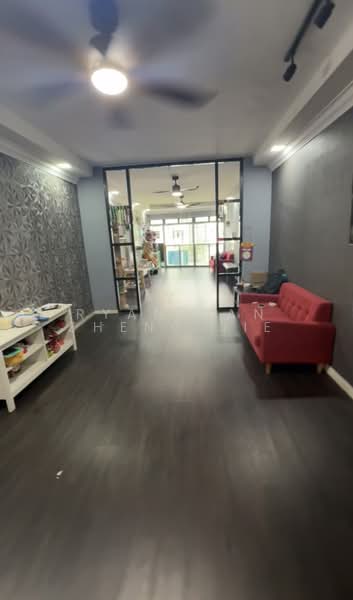 453 Choa Chu Kang Avenue 4, 453 Choa Chu Kang Avenue 4, 4 Bedrooms, 1,528 sqft, HDB Flat For Sale, by Ryan Tan Zheng Jie, 500209640 - Living Room - PropertyGuru.com.sg