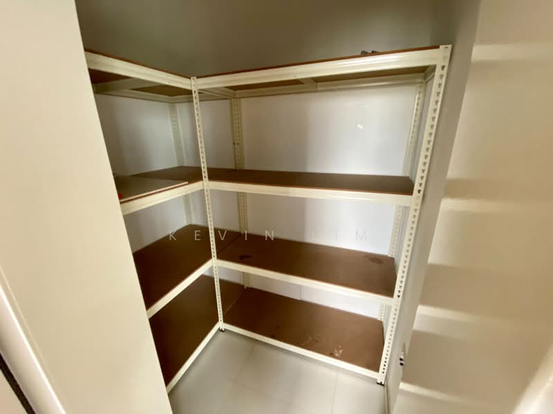 One Balmoral, 1 Balmoral Road, Tanglin / Holland / Bukit Timah, 2 Bedrooms, 969 sqft, Condominium For Sale, by Kevin Lim, 500209644 - Interior - PropertyGuru.com.sg