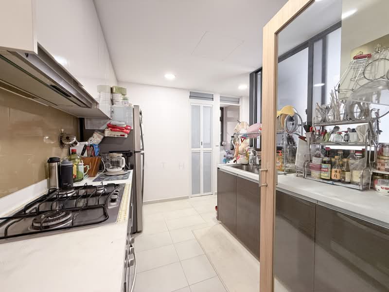 Twin Fountains, 19A Woodlands Avenue 6, 3 Bedrooms, 1,195 sqft, Executive Condominium For Sale, by Jonathan Yeo, 500209653 - Kitchen - PropertyGuru.com.sg