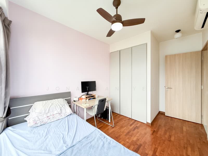 Twin Fountains, 19A Woodlands Avenue 6, 3 Bedrooms, 1,195 sqft, Executive Condominium For Sale, by Jonathan Yeo, 500209653 - Bedroom - PropertyGuru.com.sg