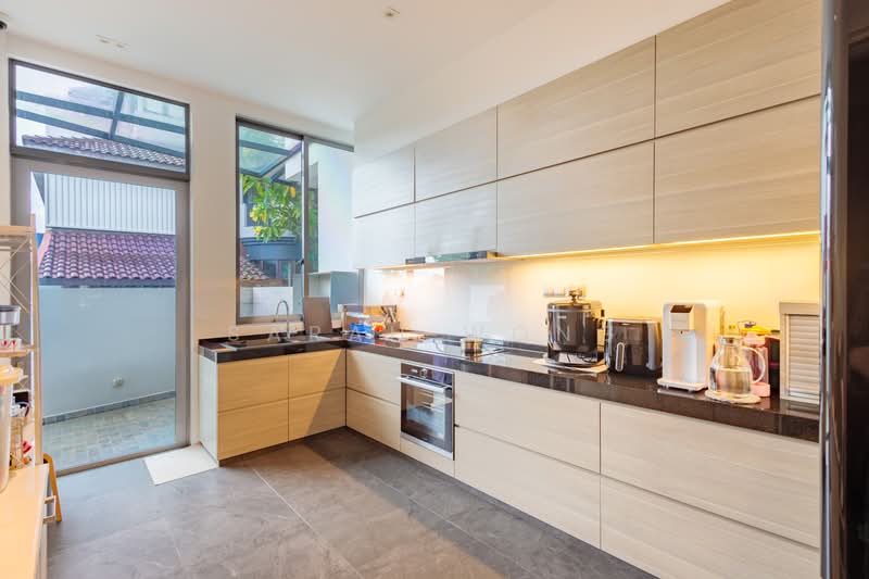 Seletar Hills Estate, Seletar Hills Drive, 5 Bedrooms, 4,600 sqft, Semi-Detached House For Sale, by Sarah Wong, 500209654 - Kitchen - PropertyGuru.com.sg