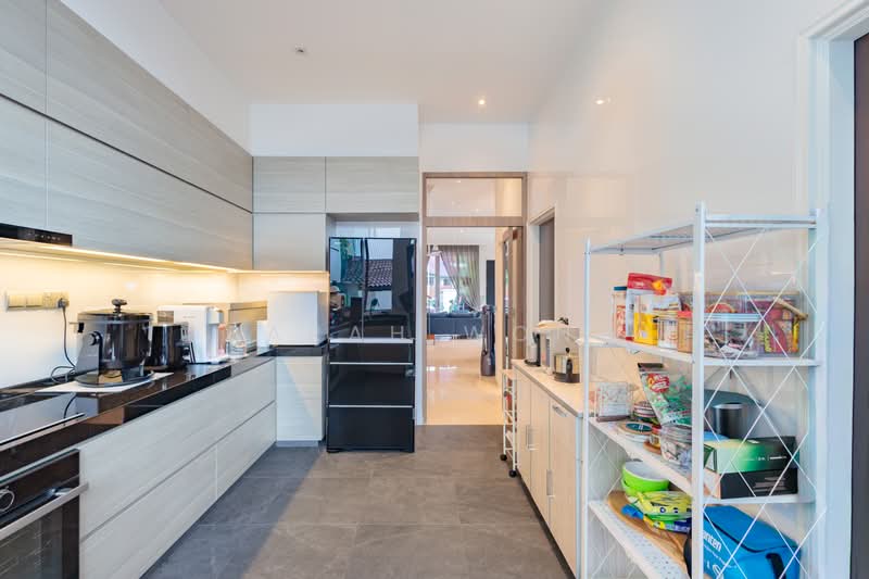 Seletar Hills Estate, Seletar Hills Drive, 5 Bedrooms, 4,600 sqft, Semi-Detached House For Sale, by Sarah Wong, 500209654 - Kitchen - PropertyGuru.com.sg