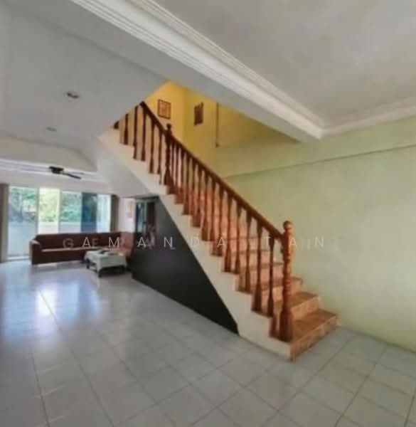 542 Bukit Batok Street 52, 542 Bukit Batok Street 52, 3 Bedrooms, 1,572 sqft, HDB Flat For Sale, by Amanda Tan, 500209659 - Living Room - PropertyGuru.com.sg