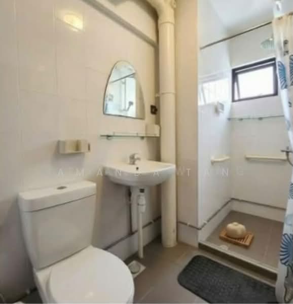 542 Bukit Batok Street 52, 542 Bukit Batok Street 52, 3 Bedrooms, 1,572 sqft, HDB Flat For Sale, by Amanda Tan, 500209659 - Bathroom - PropertyGuru.com.sg