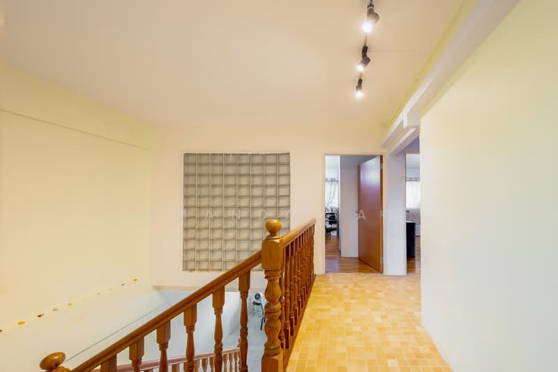 542 Bukit Batok Street 52, 542 Bukit Batok Street 52, Dairy Farm / Bukit Panjang / Choa Chu Kang, 3 Bedrooms, 1,572 sqft, HDB Flat For Sale, by Amanda Tan, 500209659 - Corridor - PropertyGuru.com.sg