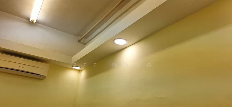 Tradehub 21, 8 Boon Lay Way, 1,647 sqft, Light Industrial (B1) For Sale, by Zee Wang, 500209664 - Interior - CommercialGuru.com.sg