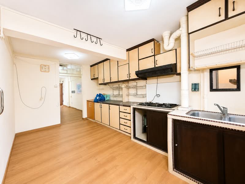 30 Marine Crescent, 30 Marine Crescent, 2 Bedrooms, 810 sqft, HDB Flat For Sale, by Jerez Amsyar, 500209666 - Kitchen - PropertyGuru.com.sg