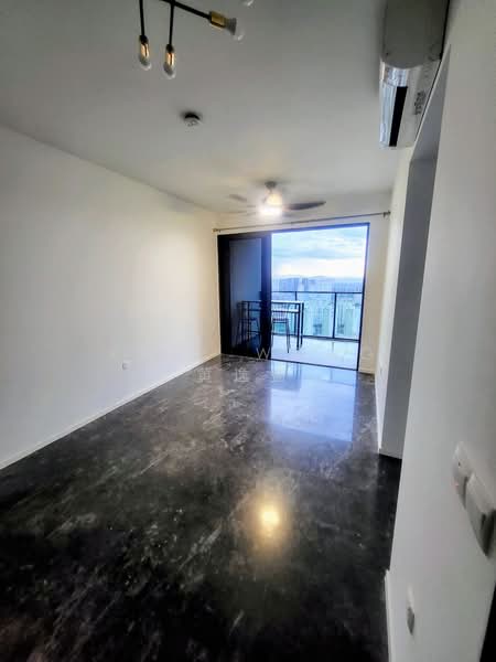 Avenue South Residence, 11 Silat Avenue, 3 Bedrooms, 947 sqft, Condominium For Rent, by Paul Wong 黄逸强, 500209667 - Balcony - PropertyGuru.com.sg