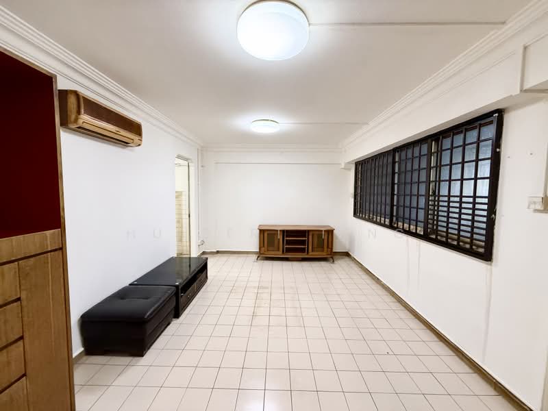 855 Woodlands Street 83, 855 Woodlands Street 83, 3 Bedrooms, 904 sqft, HDB Flat For Sale, by Hulbert Teng, 500209672 - Living Room - PropertyGuru.com.sg