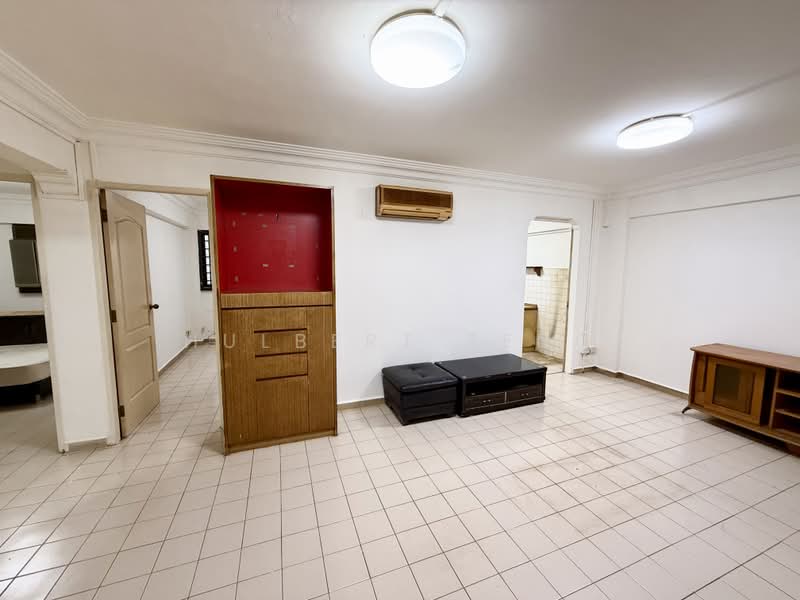 855 Woodlands Street 83, 855 Woodlands Street 83, 3 Bedrooms, 904 sqft, HDB Flat For Sale, by Hulbert Teng, 500209672 - Living Room - PropertyGuru.com.sg