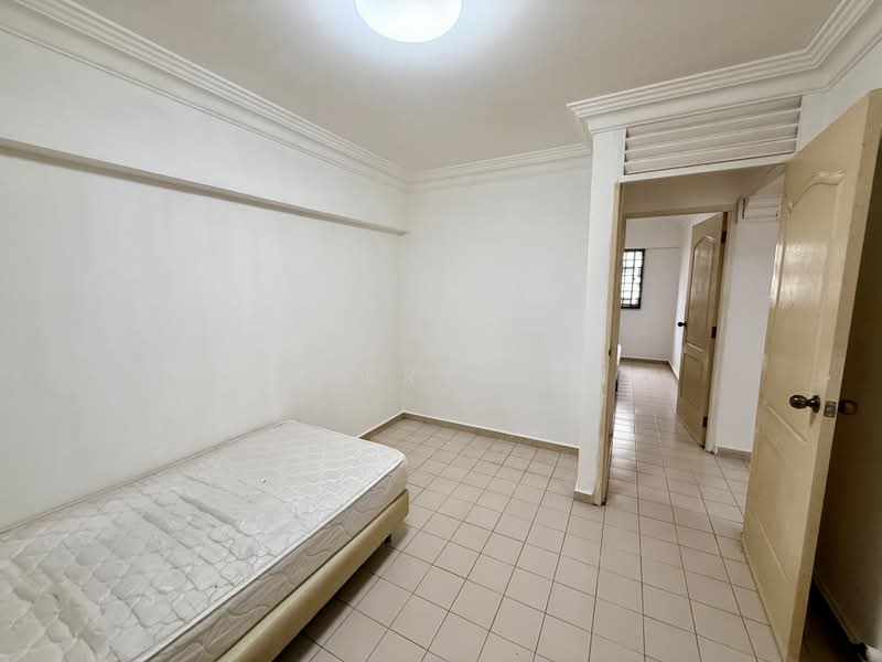 855 Woodlands Street 83, 855 Woodlands Street 83, 3 Bedrooms, 904 sqft, HDB Flat For Sale, by Hulbert Teng, 500209672 - Bedroom - PropertyGuru.com.sg