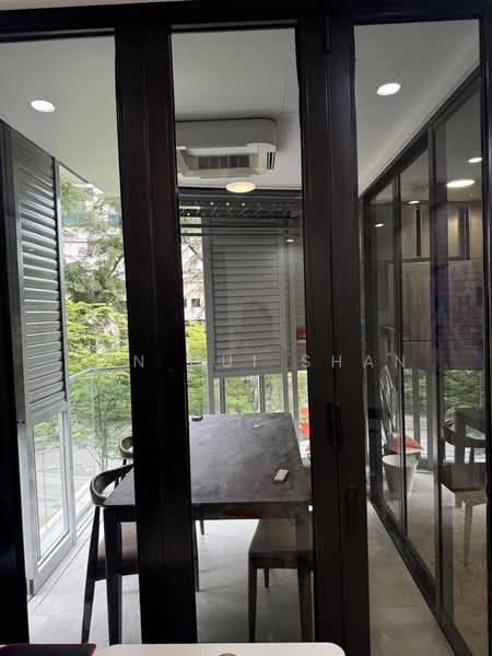 The Iveria, 2 Kim Yam Road, Room Rental, 150 sqft, Condominium For Rent, by Tan Hui Shan, 500209675 - Balcony - PropertyGuru.com.sg