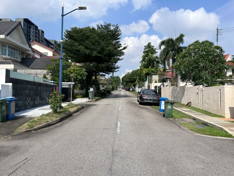 Single-storey Landed house in Serangoon Garden, , 3 Bedrooms, 1,000 sqft, Semi-Detached House For Sale, by Vincent Wong 黄道平, 500209680 - Exterior - PropertyGuru.com.sg