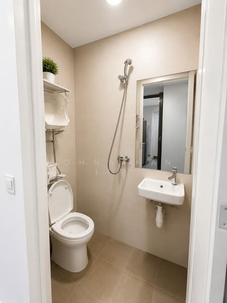 Treasure Crest, 60 Anchorvale Crescent, 3 Bedrooms, 1,076 sqft, Executive Condominium For Sale, by Johnathan Lim, 500209681 - Bathroom - PropertyGuru.com.sg