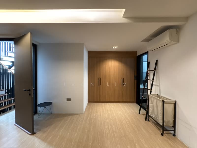 Joo Chiat Place Shophouse, , 4 Bedrooms, 3,380 sqft, Conservation House For Rent, by Ivan Lim, 500209682 - Master Bedroom - PropertyGuru.com.sg
