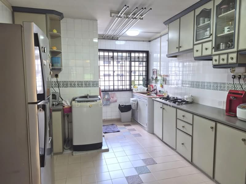 486 Pasir Ris Drive 4, 486 Pasir Ris Drive 4, 4 Bedrooms, 1,334 sqft, HDB Flat For Sale, by Pedro Chuang, 500209683 - Kitchen - PropertyGuru.com.sg