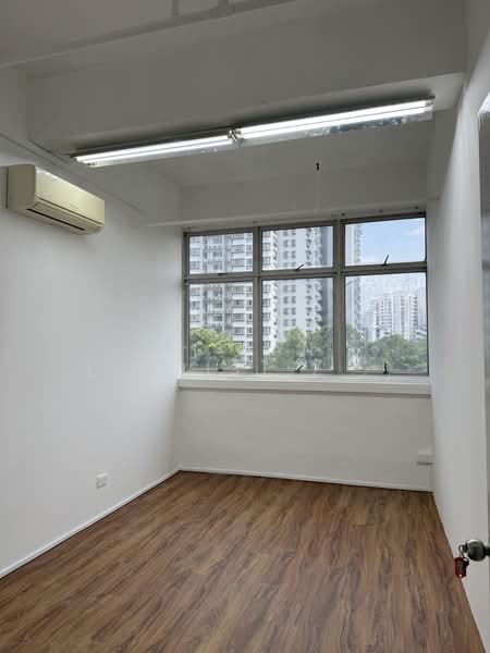 Yi Guang Factory Building, 180 Paya Lebar Road, 180 sqft, Light Industrial (B1) For Rent, by Yi Ran (Louis) Zhang, 500209685 - CommercialGuru.com.sg