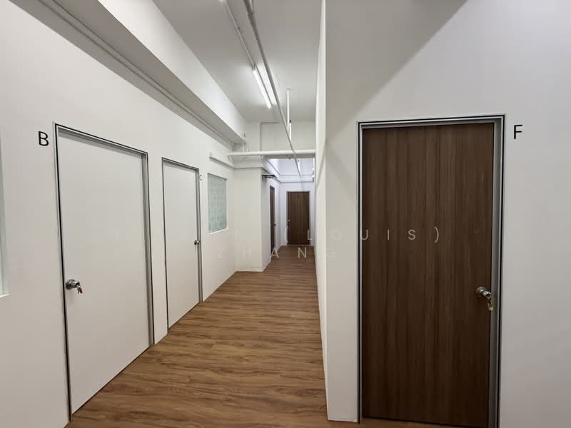 Yi Guang Factory Building, 180 Paya Lebar Road, 250 sqft, Light Industrial (B1) For Rent, by Yi Ran (Louis) Zhang, 500209691 - Corridor - CommercialGuru.com.sg