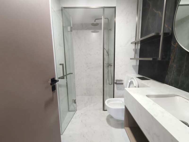 One Bernam, 1 Bernam Street, 2 Bedrooms, 809 sqft, Condominium For Sale, by Jeremy Liew, 500209695 - Bathroom - PropertyGuru.com.sg