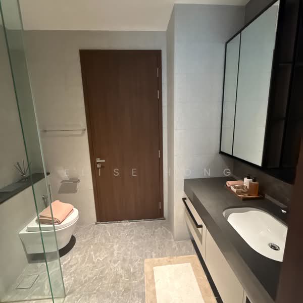 Parksuites, 18 Holland Grove Road, 1 Bedroom, 624 sqft, Condominium For Sale, by Elise Hong, 500209699 - Bathroom - PropertyGuru.com.sg