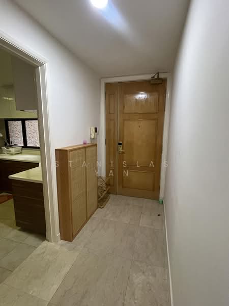 Heritage View, 10 Dover Rise, 2 Bedrooms, 969 sqft, Condominium For Rent, by Stanislas Yan, 500209710 - Entrance - PropertyGuru.com.sg