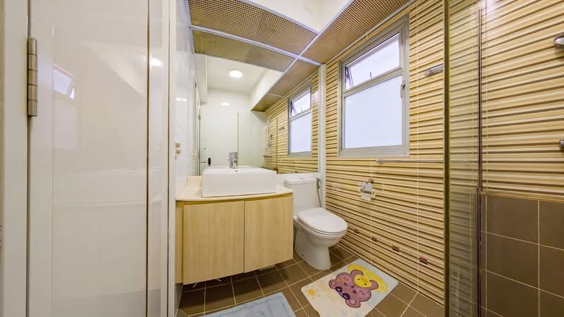 443A Bukit Batok West Avenue 8, 443A Bukit Batok West Avenue 8, 3 Bedrooms, 1,206 sqft, HDB Flat For Sale, by Jolene See, 500209715 - Bathroom - PropertyGuru.com.sg