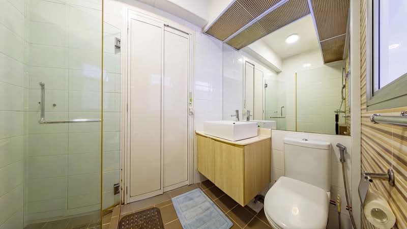 443A Bukit Batok West Avenue 8, 443A Bukit Batok West Avenue 8, 3 Bedrooms, 1,206 sqft, HDB Flat For Sale, by Jolene See, 500209715 - Bathroom - PropertyGuru.com.sg