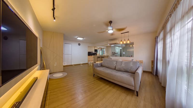 443A Bukit Batok West Avenue 8, 443A Bukit Batok West Avenue 8, 3 Bedrooms, 1,206 sqft, HDB Flat For Sale, by Jolene See, 500209715 - Living Room - PropertyGuru.com.sg