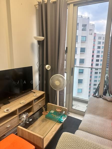 Haig 162, 162 Haig Road, 1 Bedroom, 365 sqft, Condominium For Rent, by JAGJIT SINGH, 500209721 - Living Room - PropertyGuru.com.sg