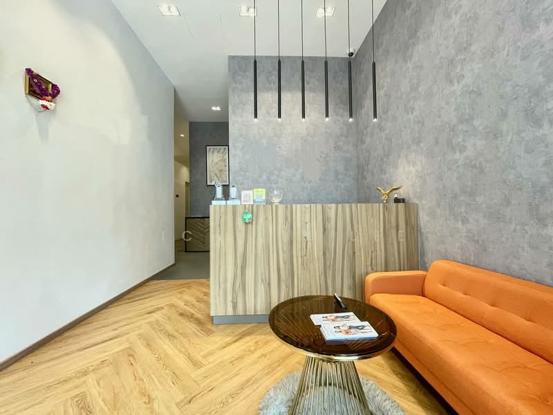 Super Cheap Commercial Unit | Petain Road | Farrer Park MRT | City Square Mall, Petain Road, 904 sqft, Other Retail For Rent, by Michelle Lee, 500209726 - Interior - CommercialGuru.com.sg