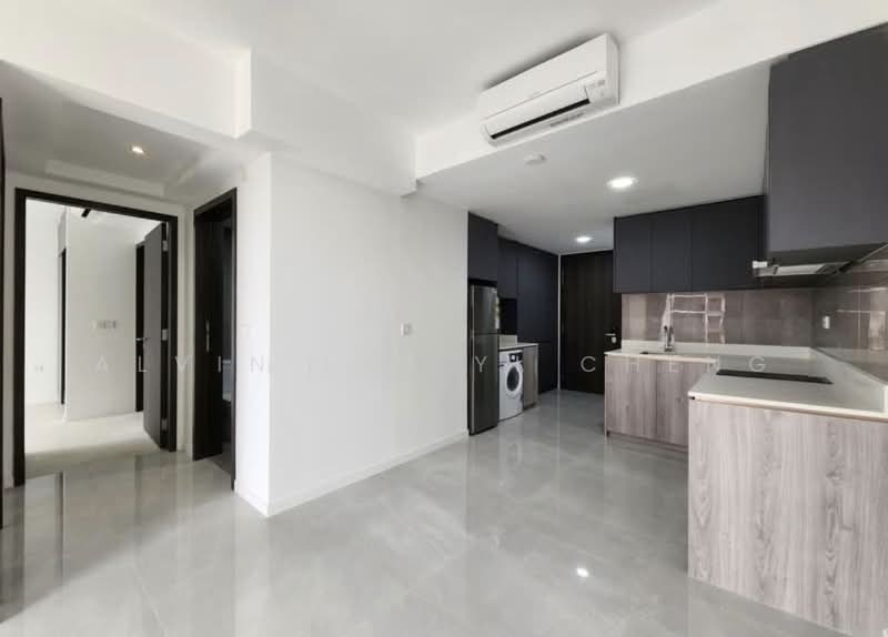Riverfront Residences, 53 Hougang Avenue 7, 2 Bedrooms, 721 sqft, Condominium For Sale, by Alvin Lim Yi Cheng, 500209742 - Kitchen - PropertyGuru.com.sg