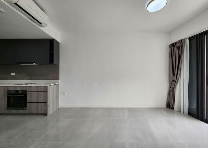 Riverfront Residences, 53 Hougang Avenue 7, 2 Bedrooms, 721 sqft, Condominium For Sale, by Alvin Lim Yi Cheng, 500209742 - Kitchen - PropertyGuru.com.sg